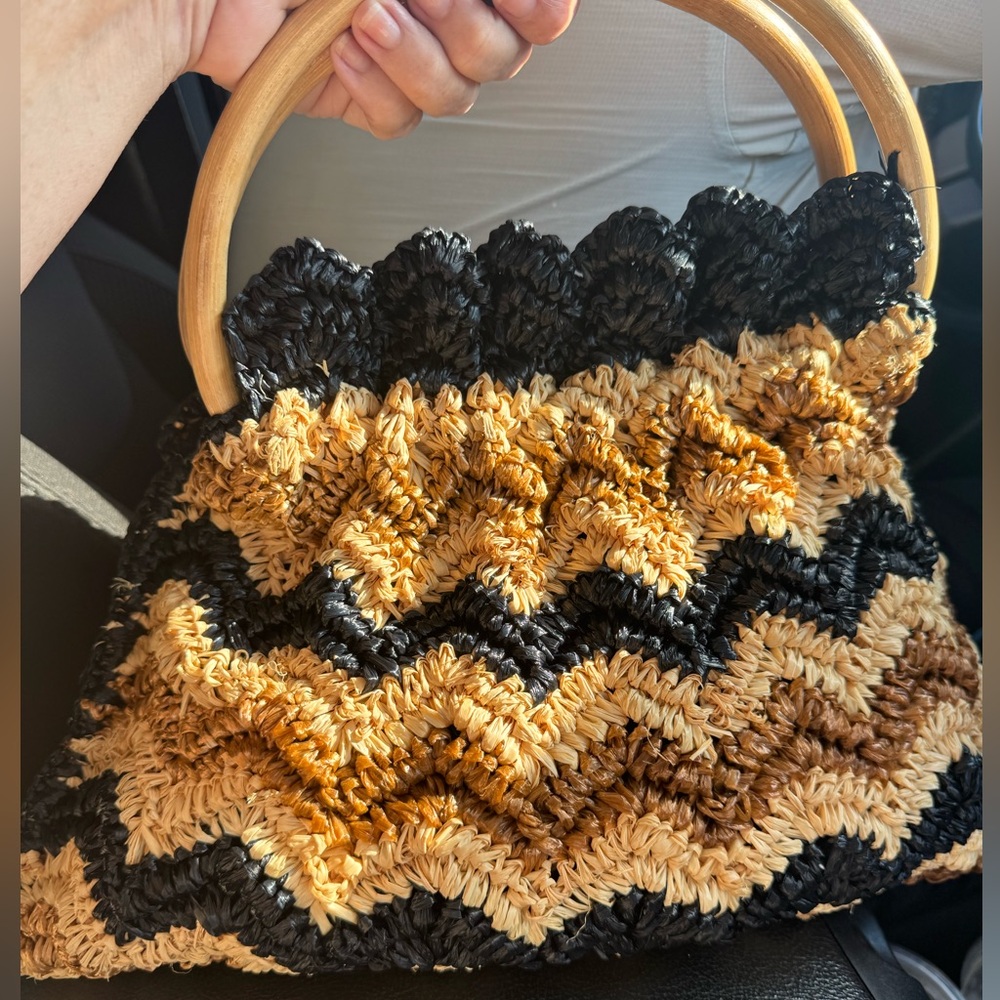 Elegant Armani  Black and Gold Zigzag Tote raffia Bag